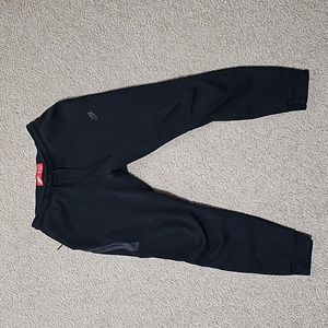 Nike tech sweatpants